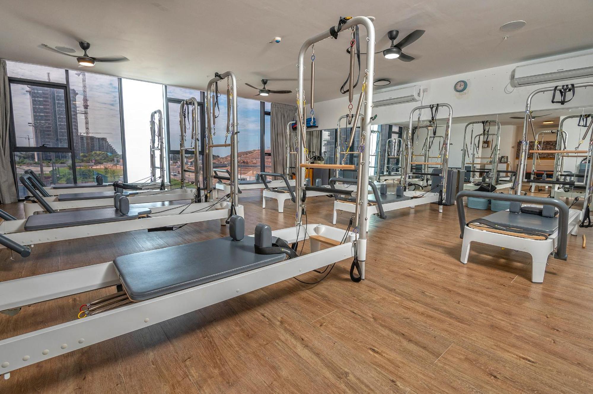 Hi-Yam Seaview Apartments & Suites - יש ממ"ד Bat Yam Exterior photo